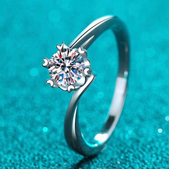 SOLID STERLING SILVER 925 flower Moissanite ring - Picture 4 of 4